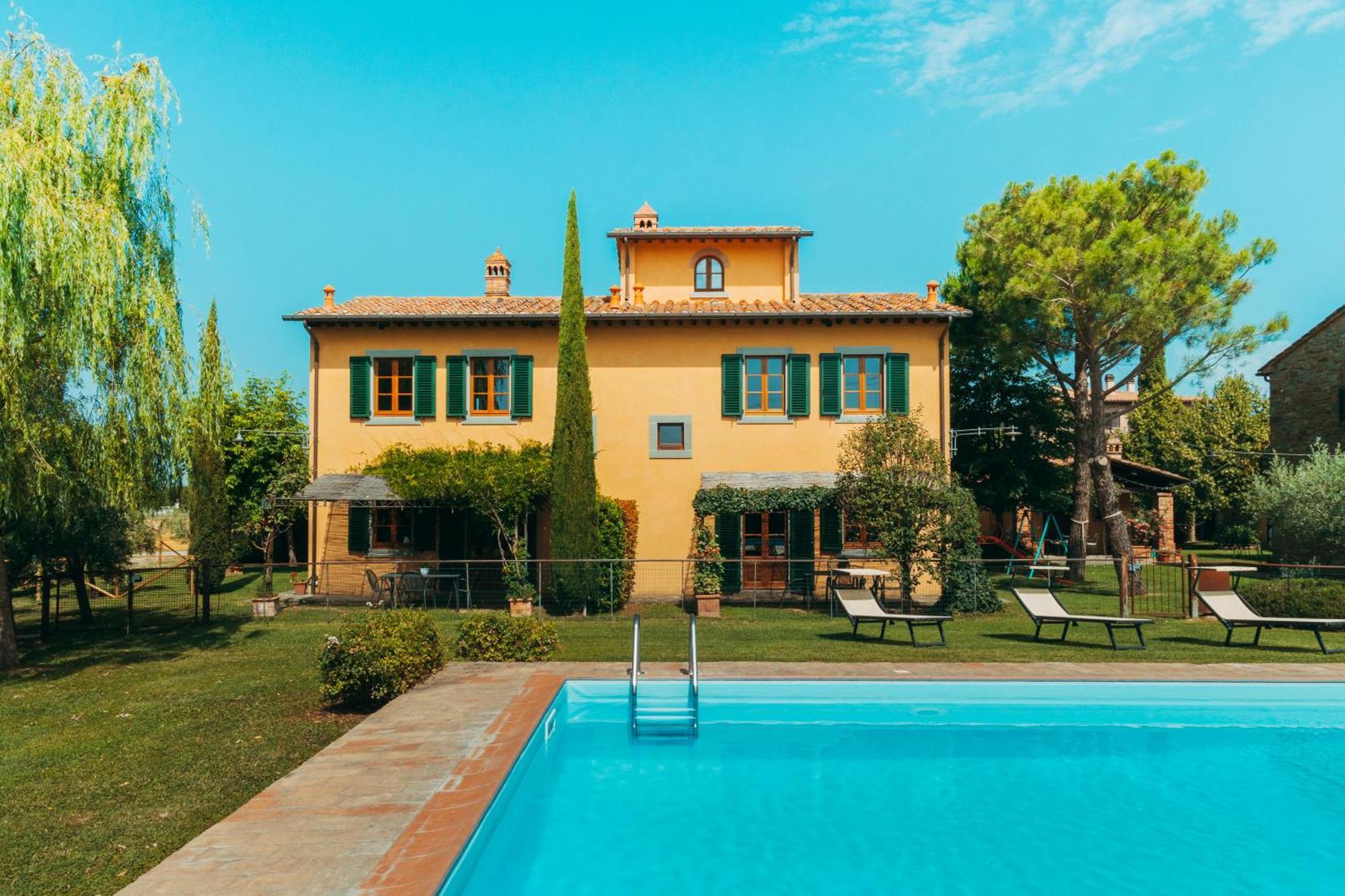 Apartment with Pool View,1559313082:JPEG